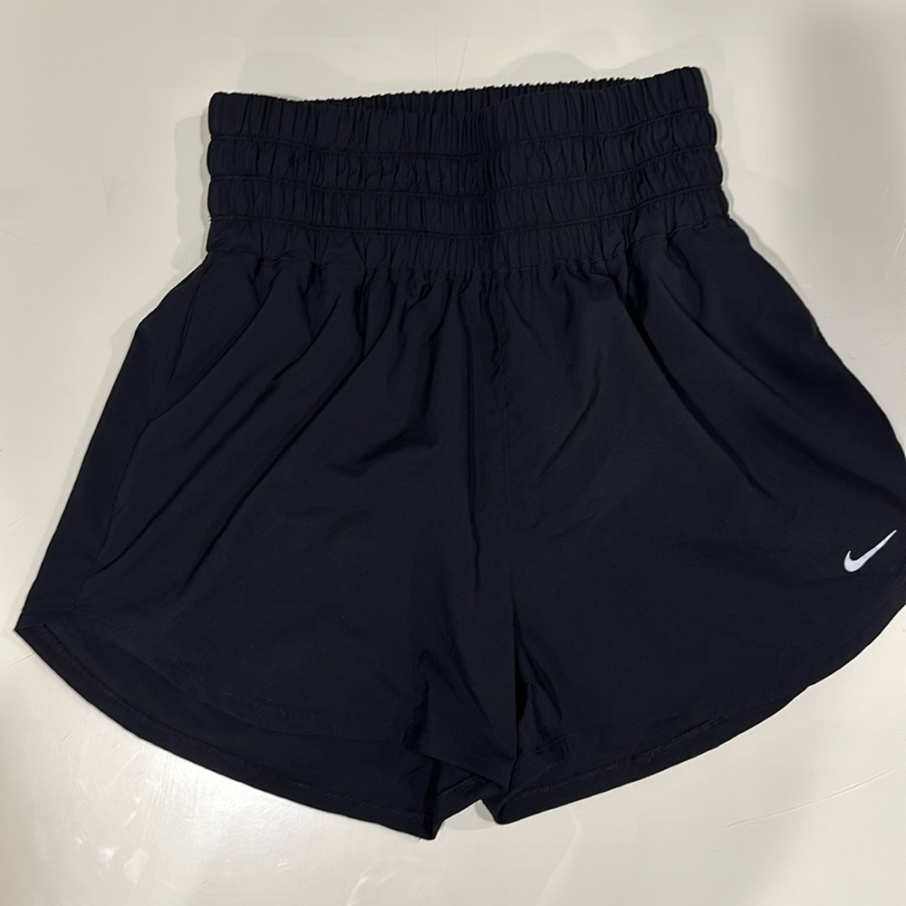 Nike Ultra High Rise Shorts